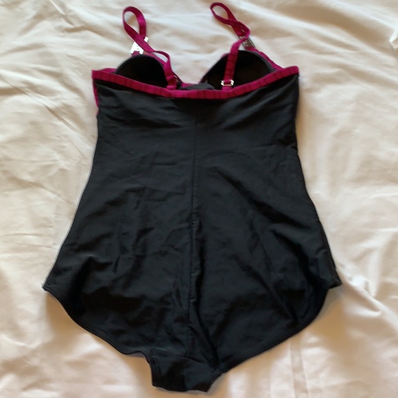 💥One piece Bikini - Picture 2 of 4